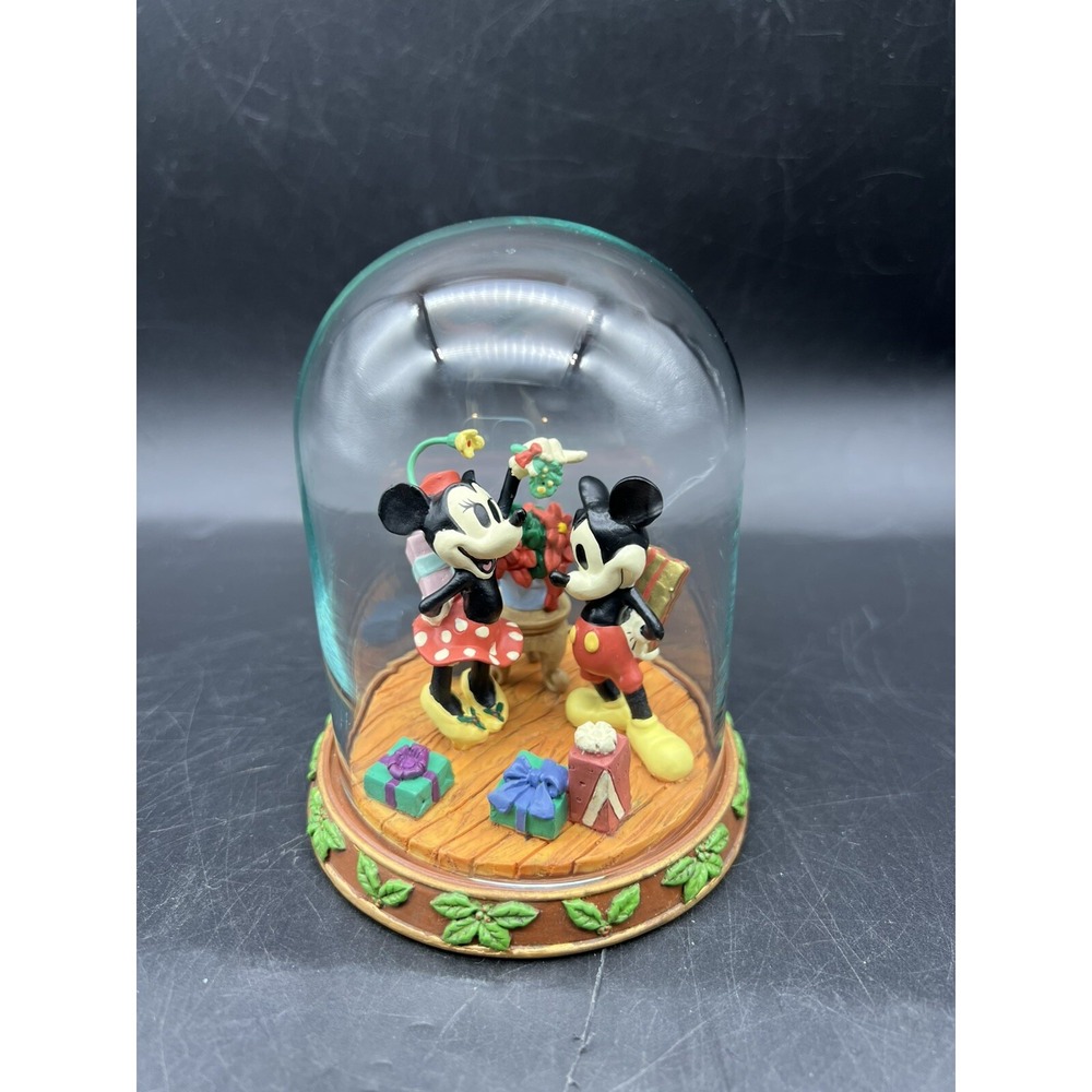 Rare Mickey & Minnie Mouse Christmas Mistletoe Glass Dome Figurine